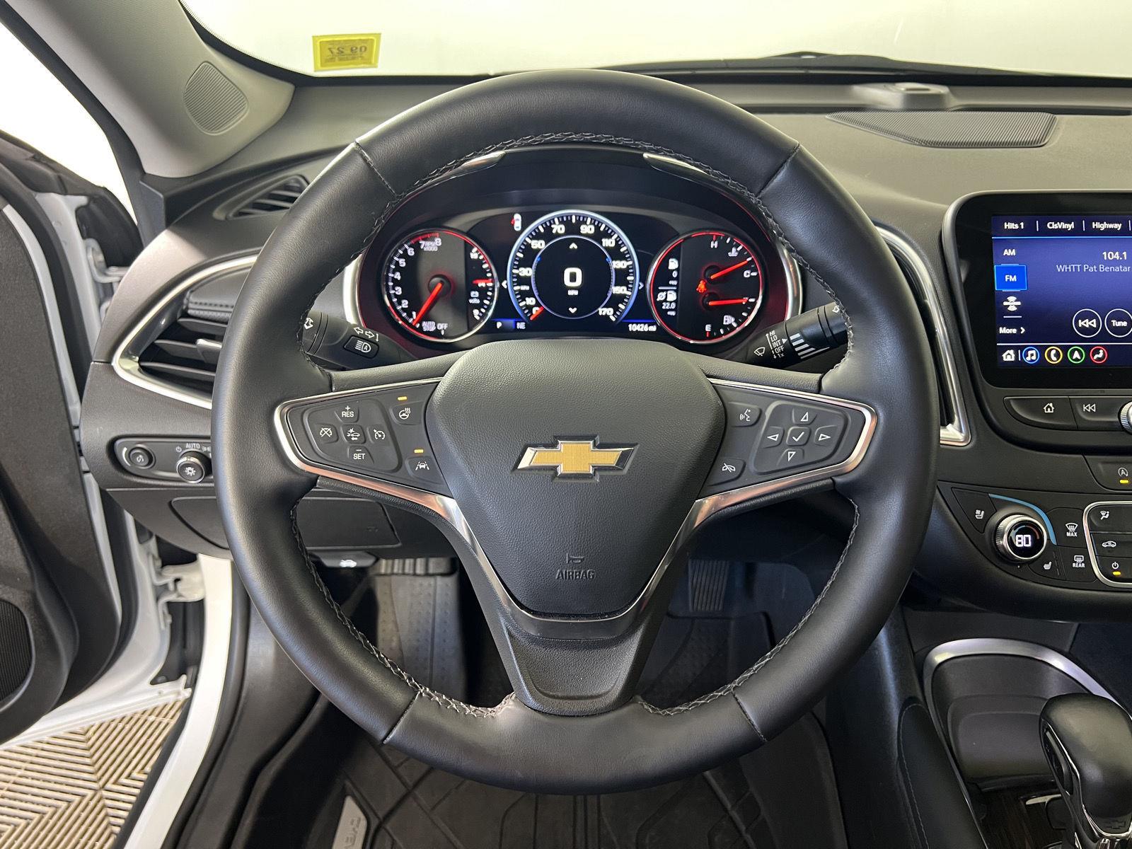 Used 2024 Summit White Chevrolet LT image 15