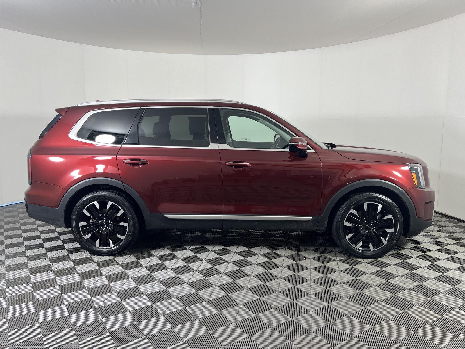 Used 2024 Dawning Red Kia SX-Prestige image 2