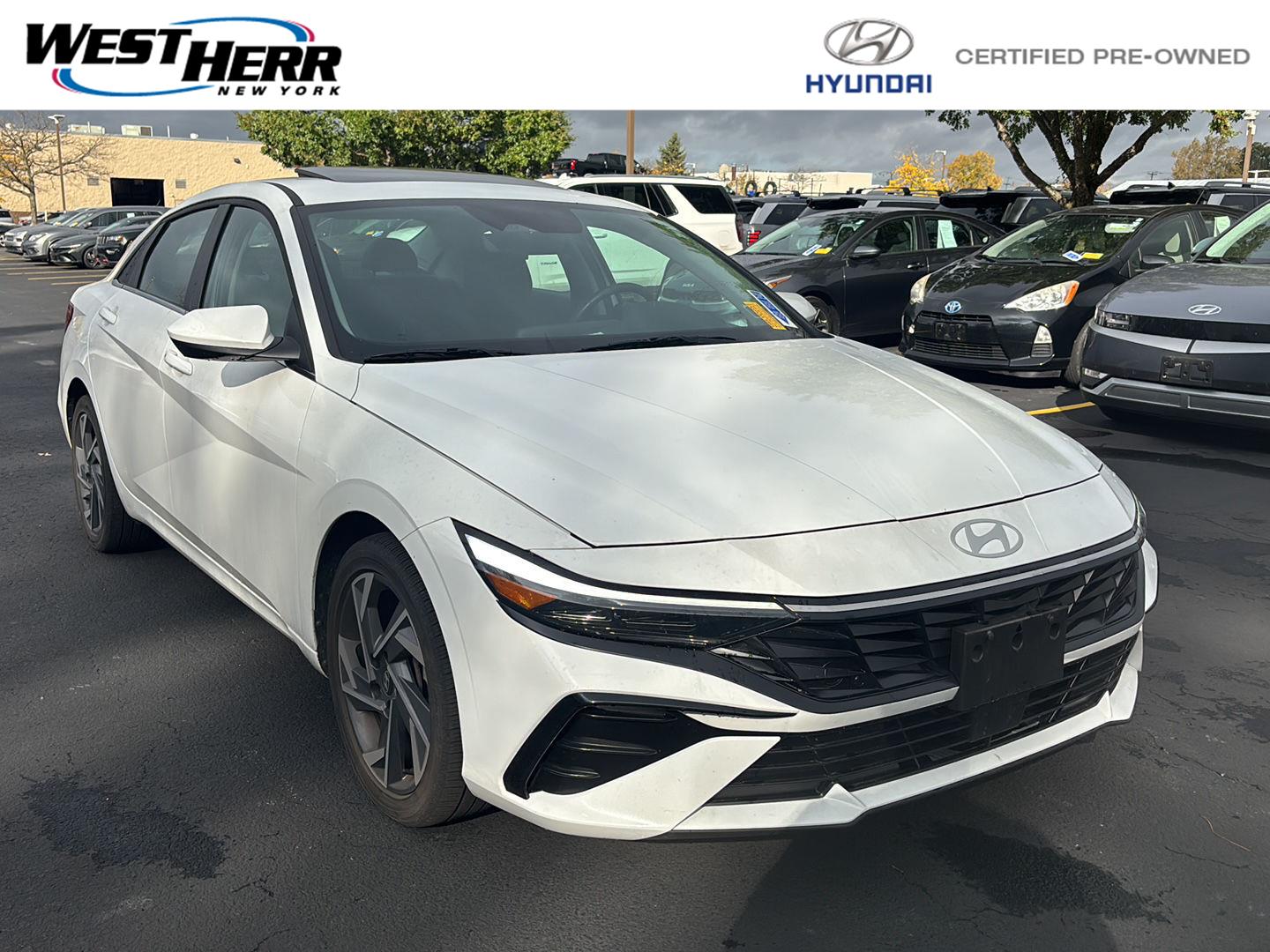 Serenity White 2025 Hyundai Elantra Sedan Front-Wheel Drive Continuously Variable Transmission