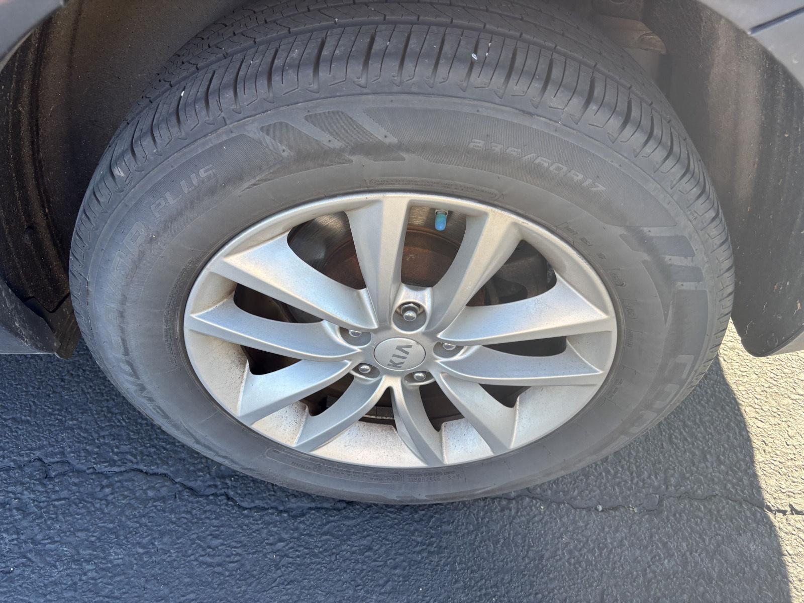 Used 2018 Platinum Graphite Kia LX image 4