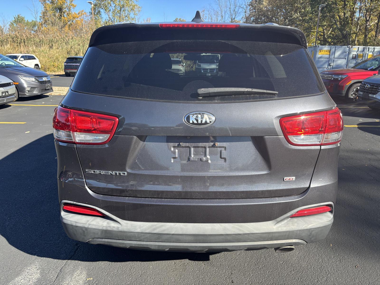 Used 2018 Platinum Graphite Kia LX image 6