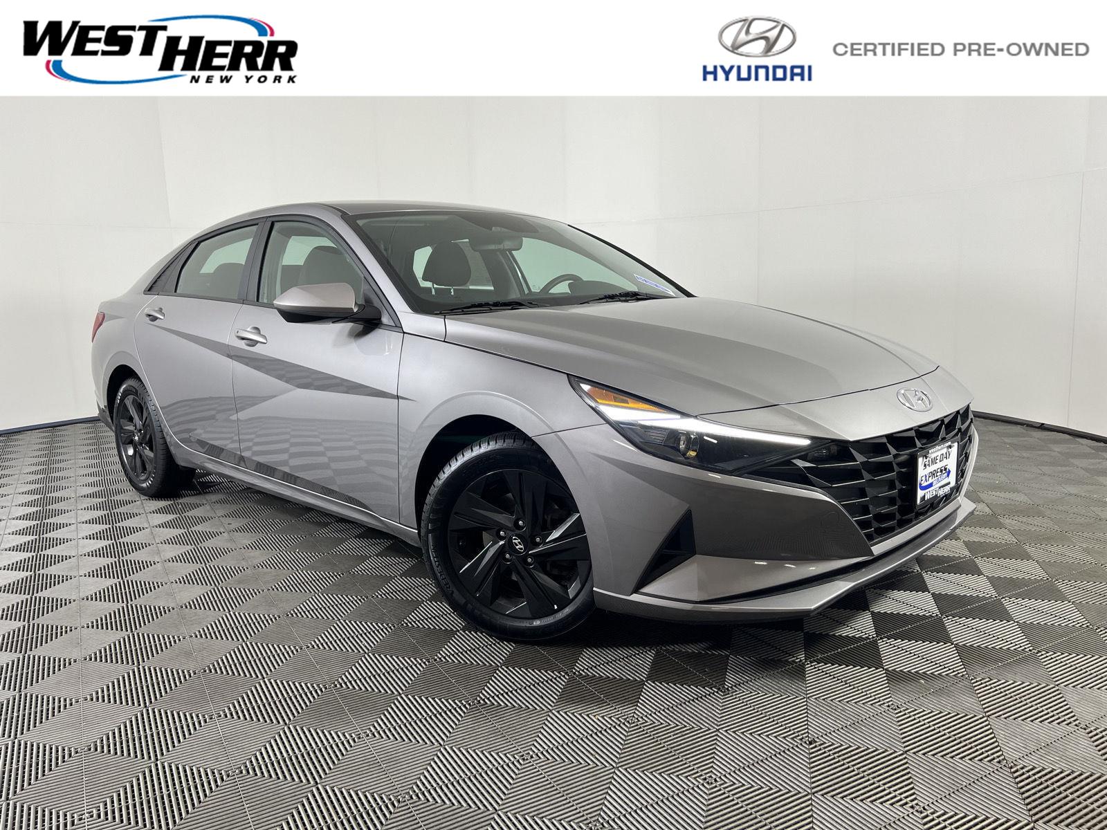 2023 Hyundai Elantra SEL FWD