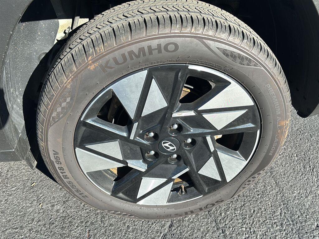 Certified Used 2024 Gr Hyundai  image 4