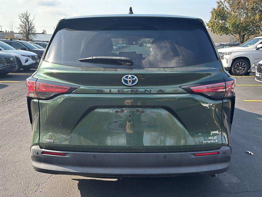 Used 2021 Cypress Toyota XLE 7-Passenger image 12