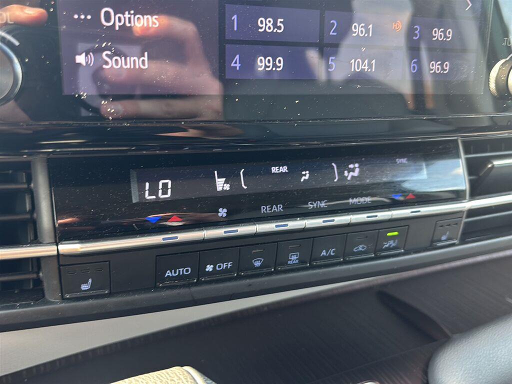 Used 2021 Cypress Toyota XLE 7-Passenger image 16