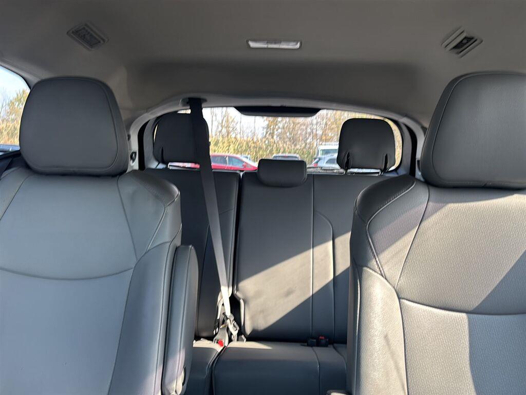 Used 2021 Cypress Toyota XLE 7-Passenger image 18