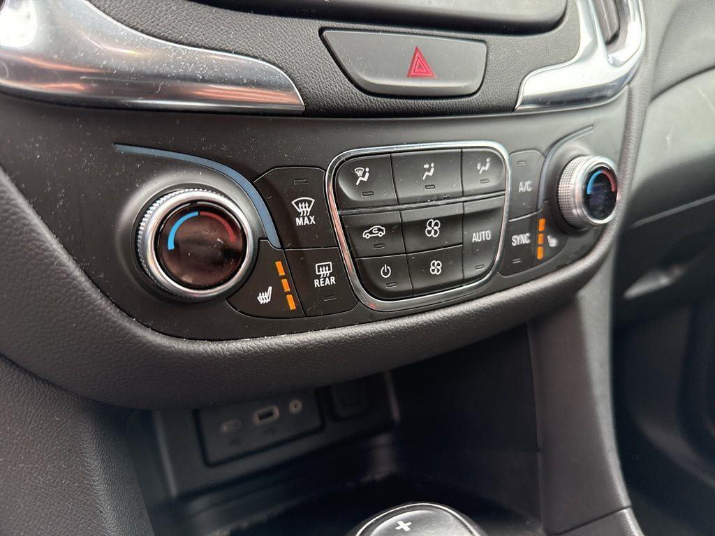 Used 2021 Summit White Chevrolet LT image 9