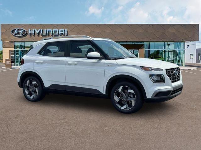 New 2025 Lunar White Hyundai SEL image 21