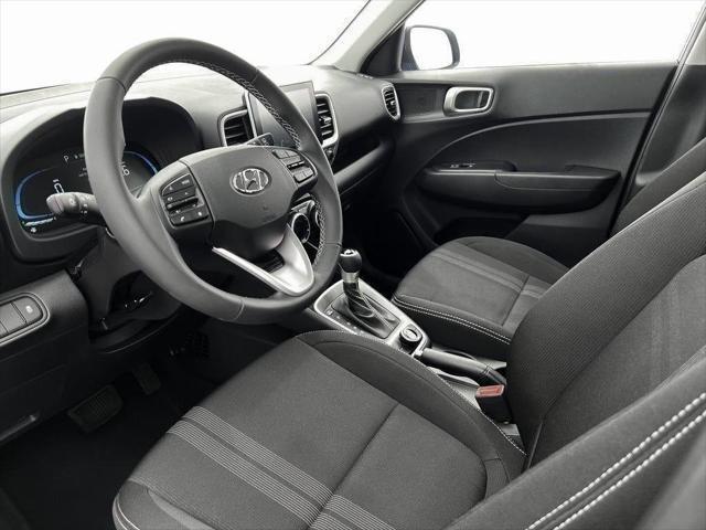 New 2025 Lunar White Hyundai SEL image 59