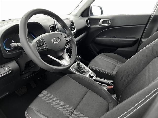 New 2025 Lunar White Hyundai SEL image 69