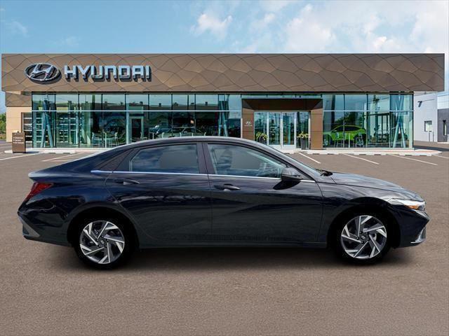 New 2026 Abyss Black Hyundai Limited image 4