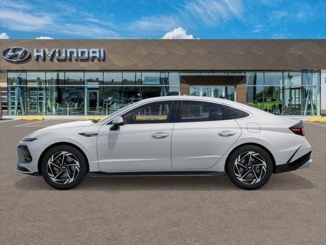 New 2026 Serenity White Hyundai SEL Sport image 43