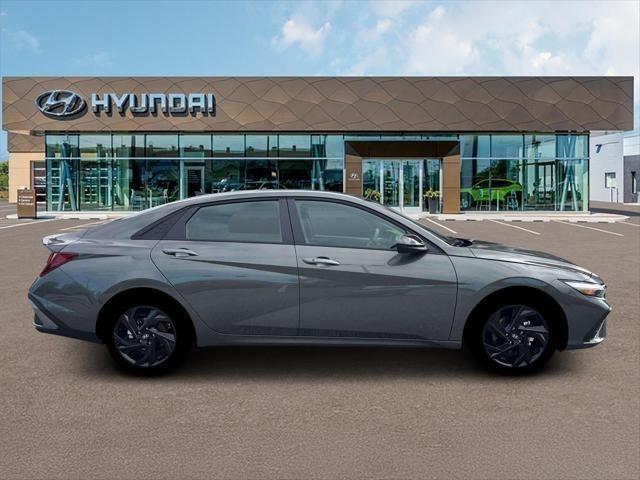 New 2026 Amazon Gray HYUNDAI SEL Sport image 54