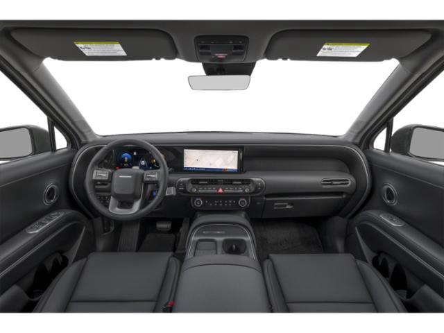 New 2027 Shimmering Silver Hyundai SEL 7P image 4