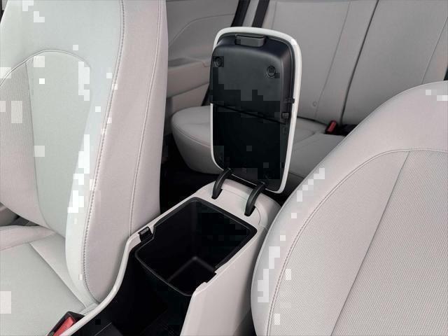 New 2026 Abyss Black Pearl Hyundai SE image 8