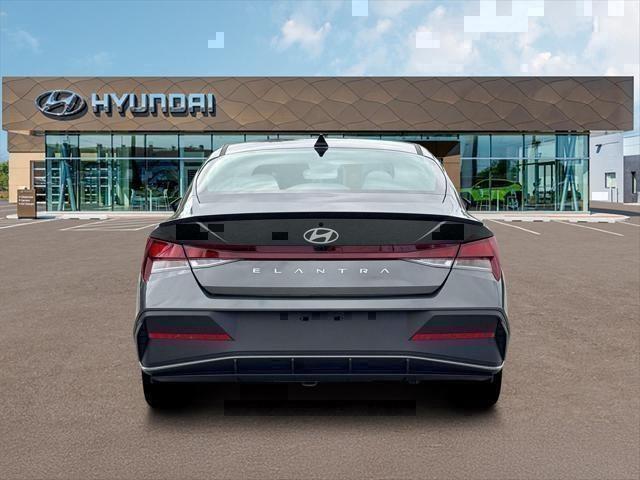New 2026 Amazon Gray HYUNDAI SEL Sport image 5