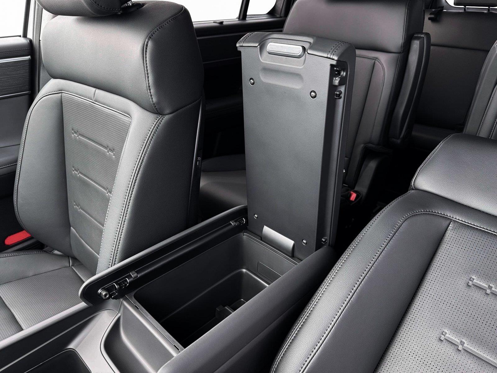New 2026 Shimmering Silver Pearl Hyundai Limited AWD image 18