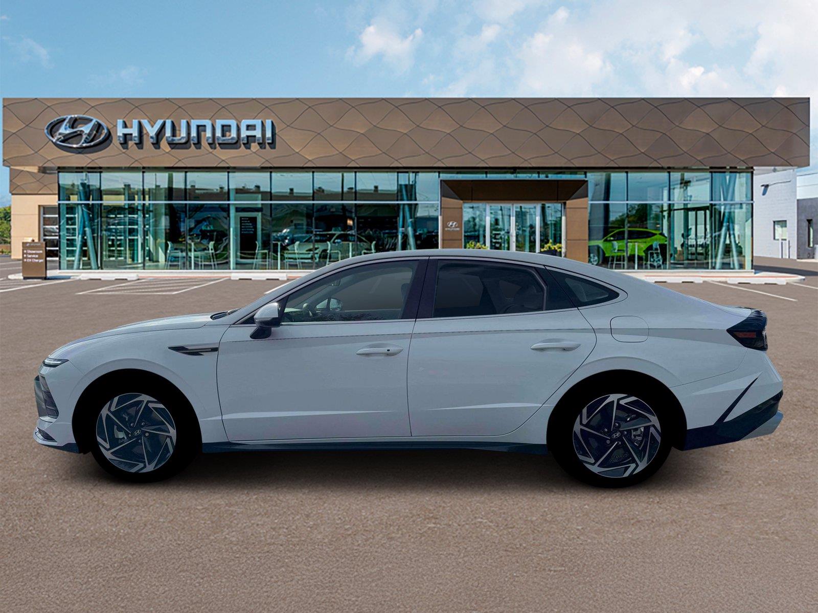 New 2026 Serenity White Hyundai SEL Sport image 3
