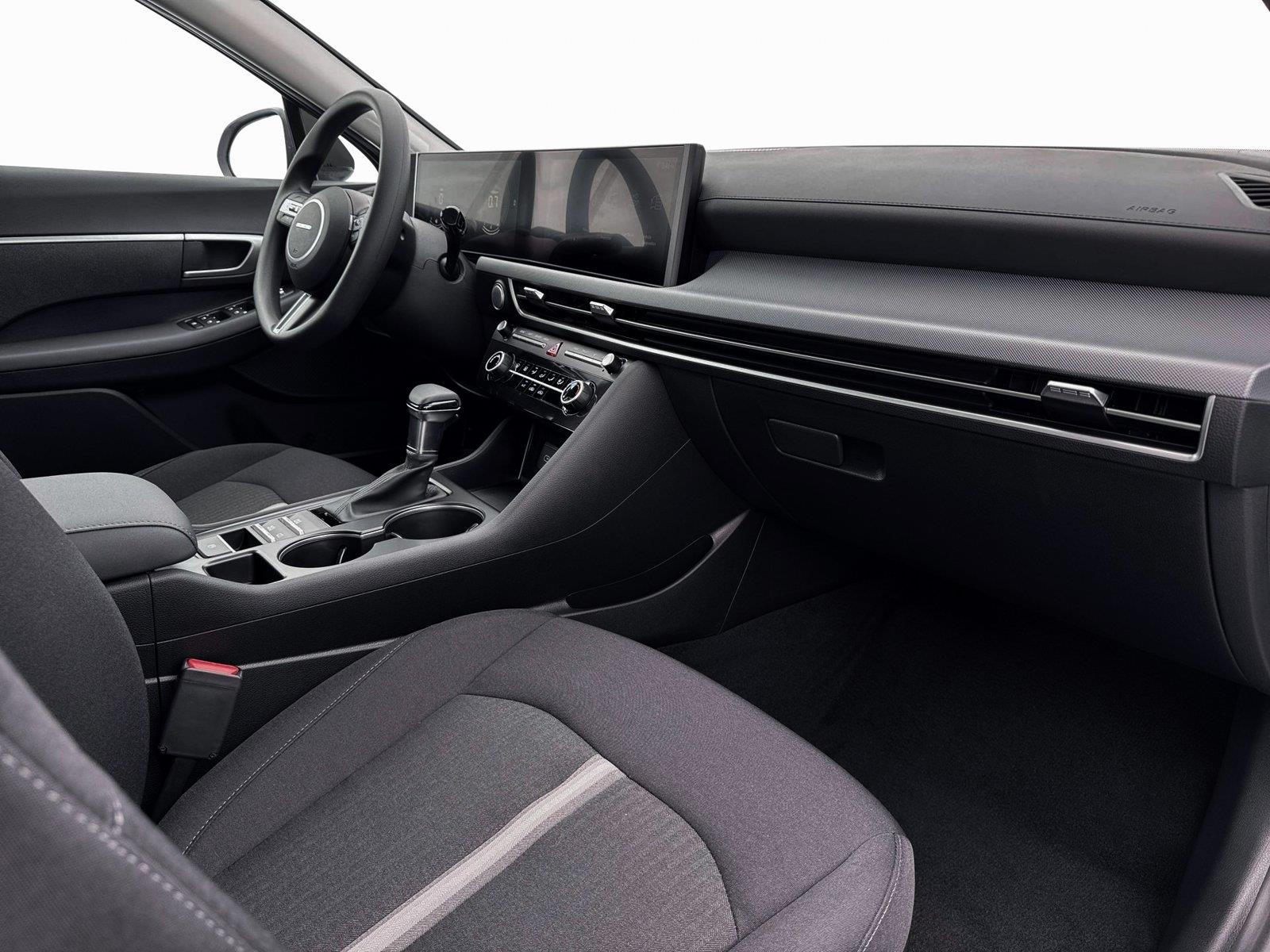 New 2026 Aero Silver Hyundai SE image 15