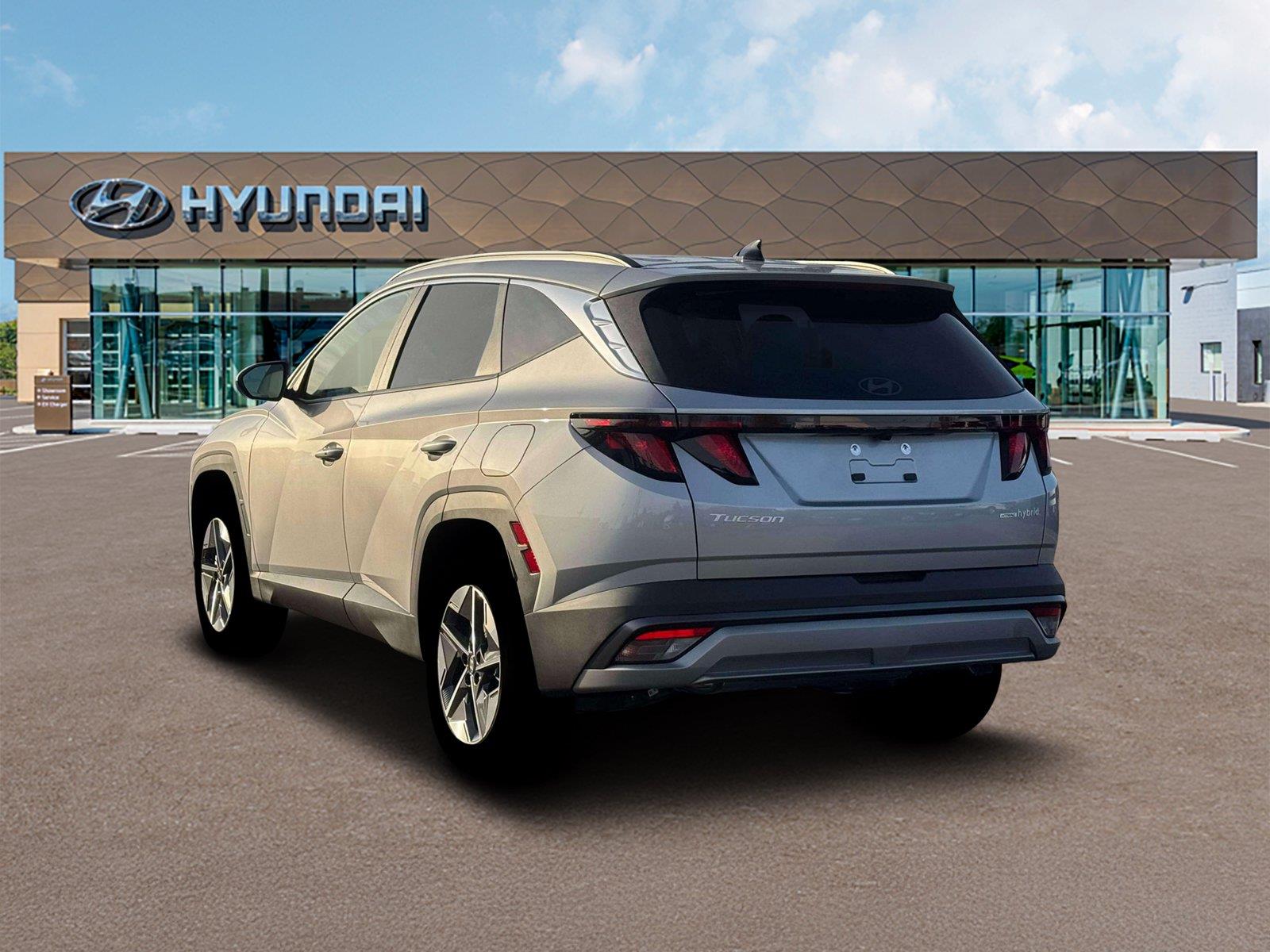 New 2026 Shimmering Silver Hyundai SEL image 5