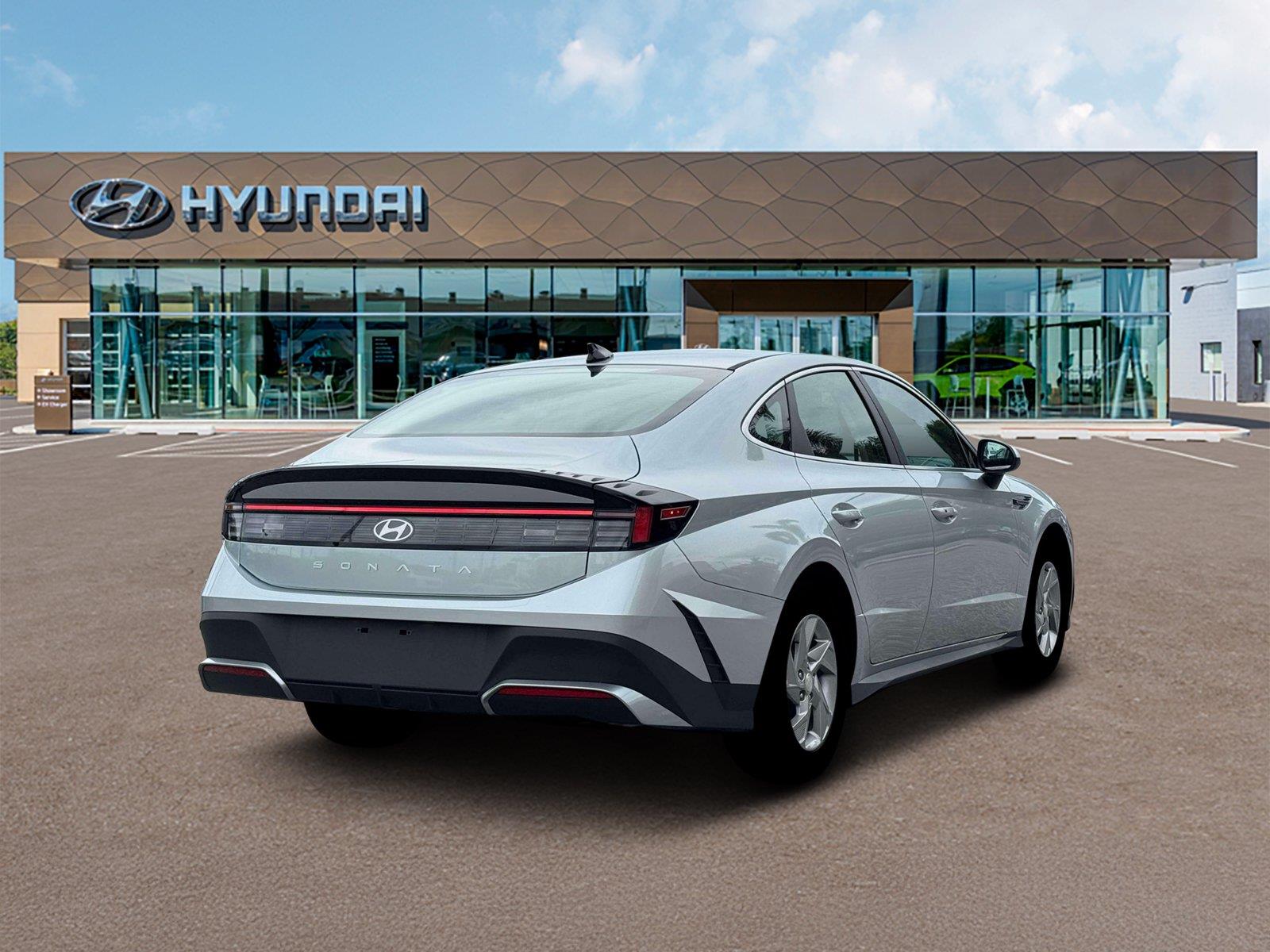 New 2026 Aero Silver Hyundai SE image 7