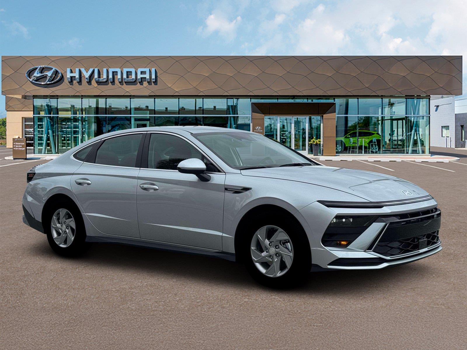 New 2026 Aero Silver Hyundai SE image 10