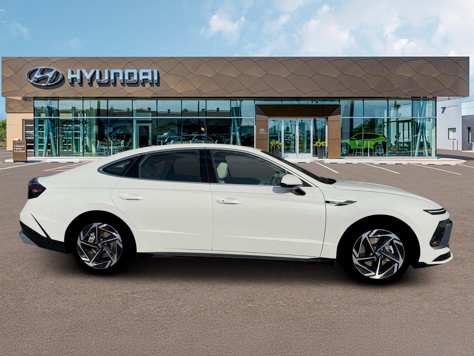 New 2026 Serenity White Hyundai SEL Sport image 9