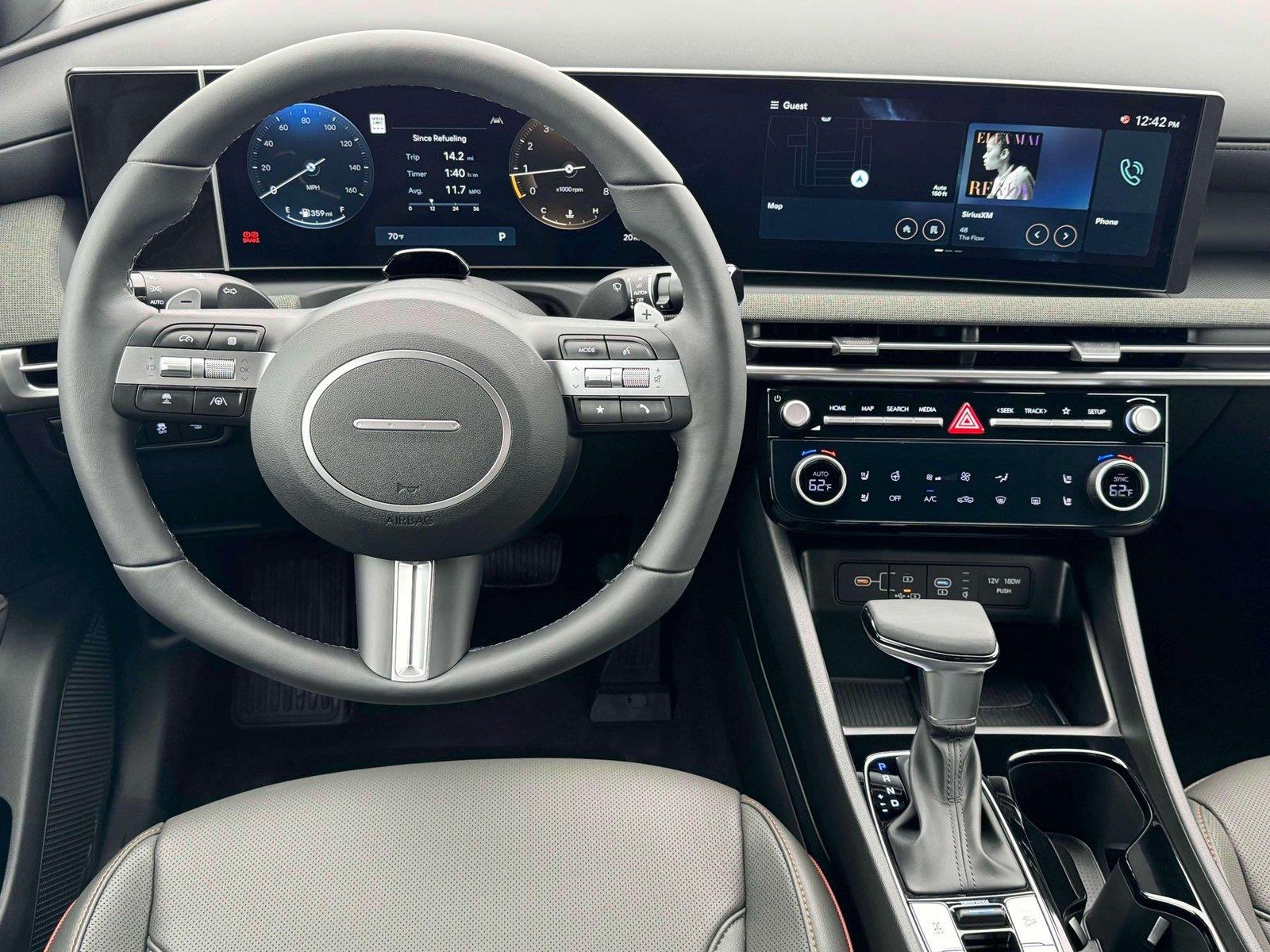 New 2025 Atlas White Hyundai Limited image 17