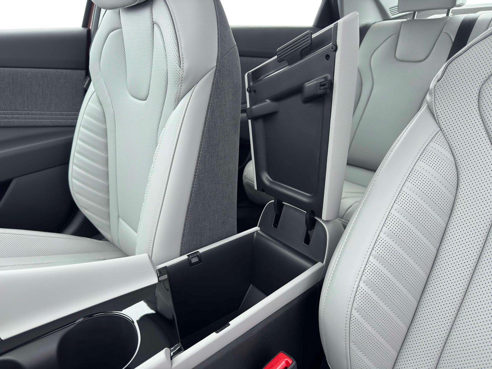 New 2026 Abyss Black Hyundai Limited image 18