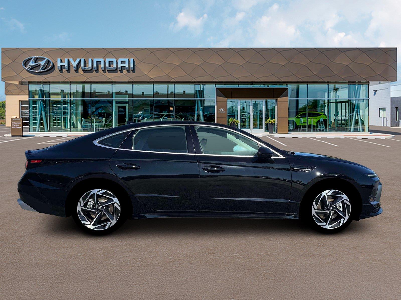 New 2026 Abyss Black Hyundai SEL Sport image 9