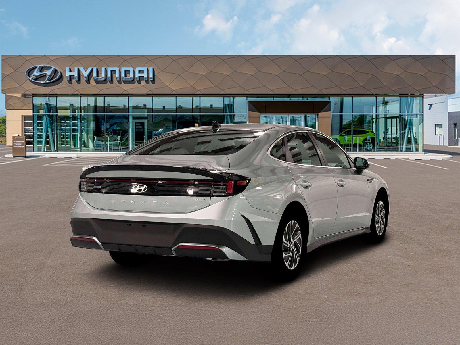 New 2026 Aero Silver Hyundai Blue image 7
