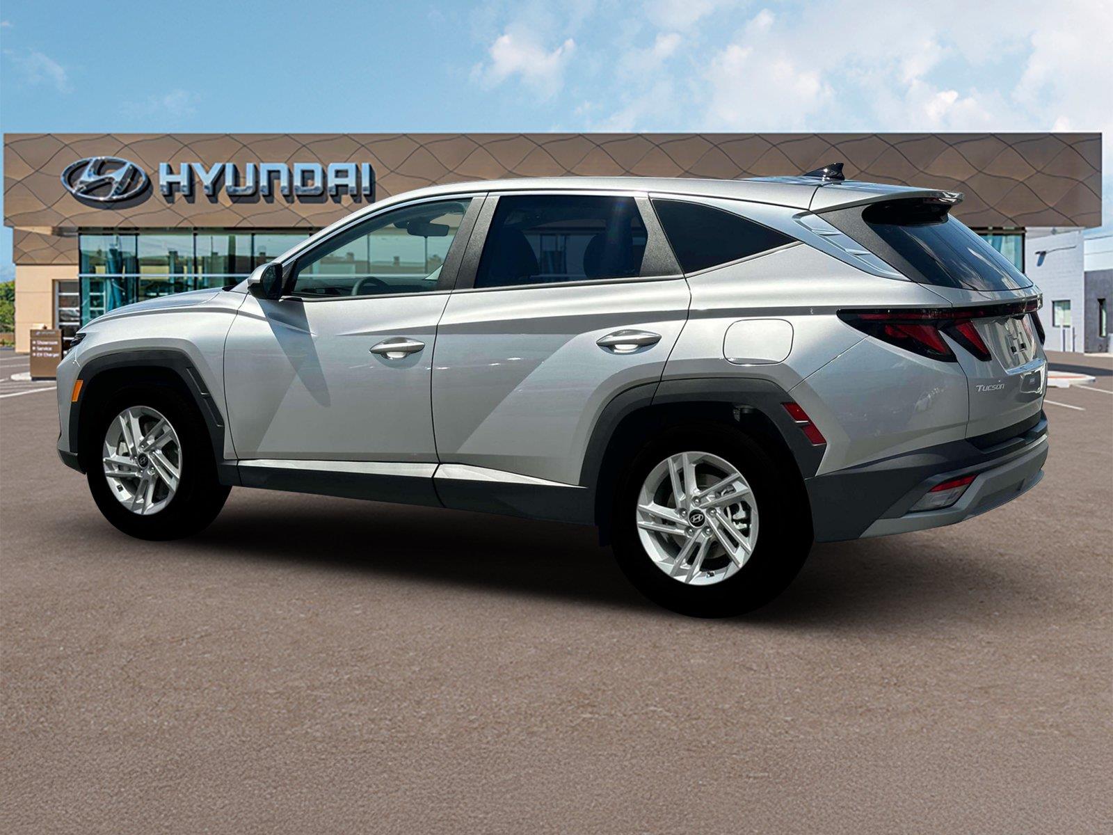 New 2026 Shimmering Silver Hyundai SE image 4
