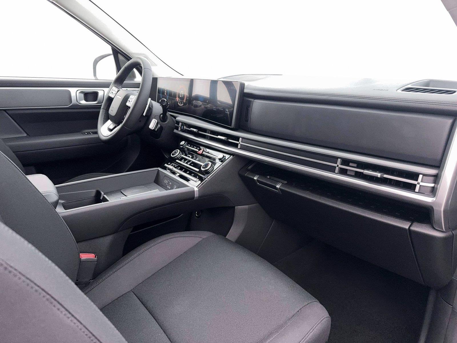 New 2026 Hampton Gray Hyundai SE image 15
