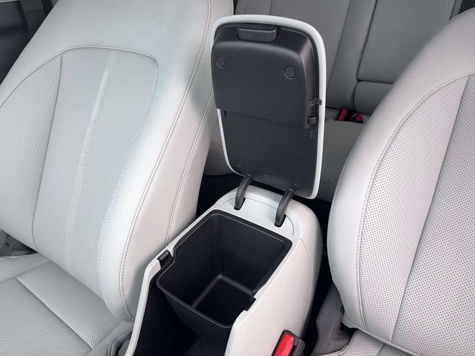 New 2026 Cyber Gray Metallic Hyundai Limited AWD image 18