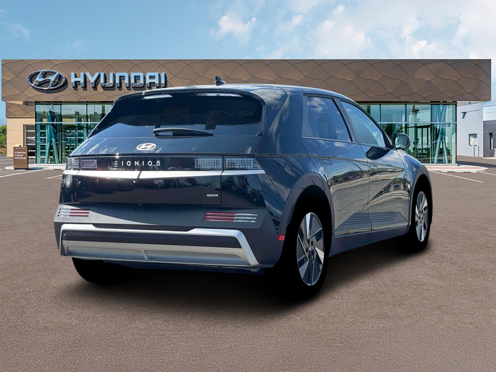 New 2026 Abyss Black Hyundai SEL image 7
