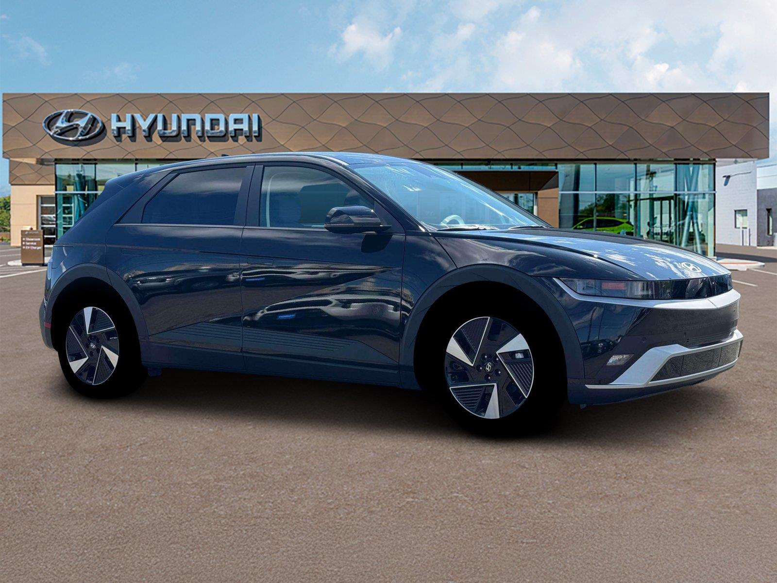 New 2026 Abyss Black Hyundai SEL image 10