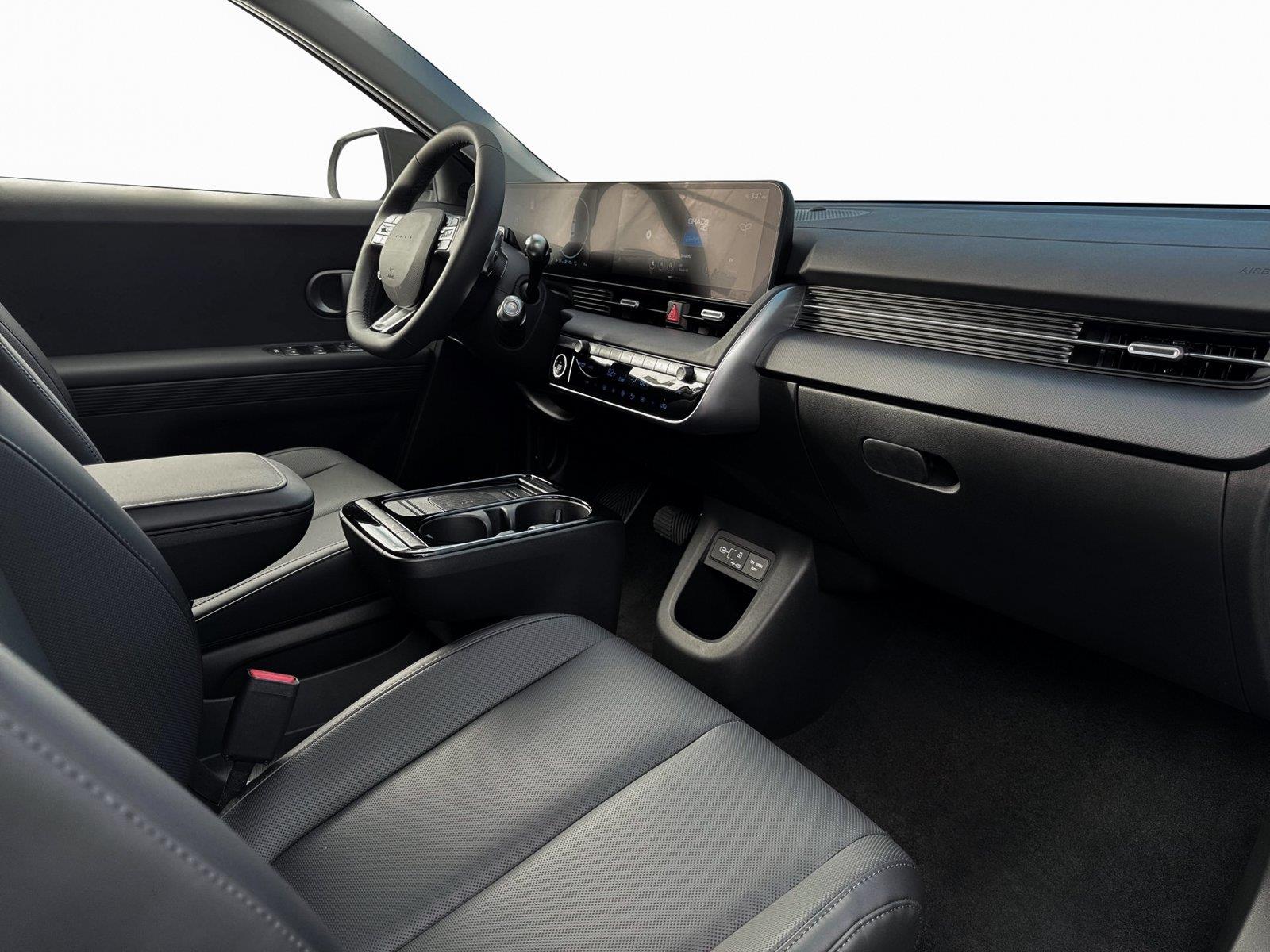 New 2026 Abyss Black Hyundai SEL image 15