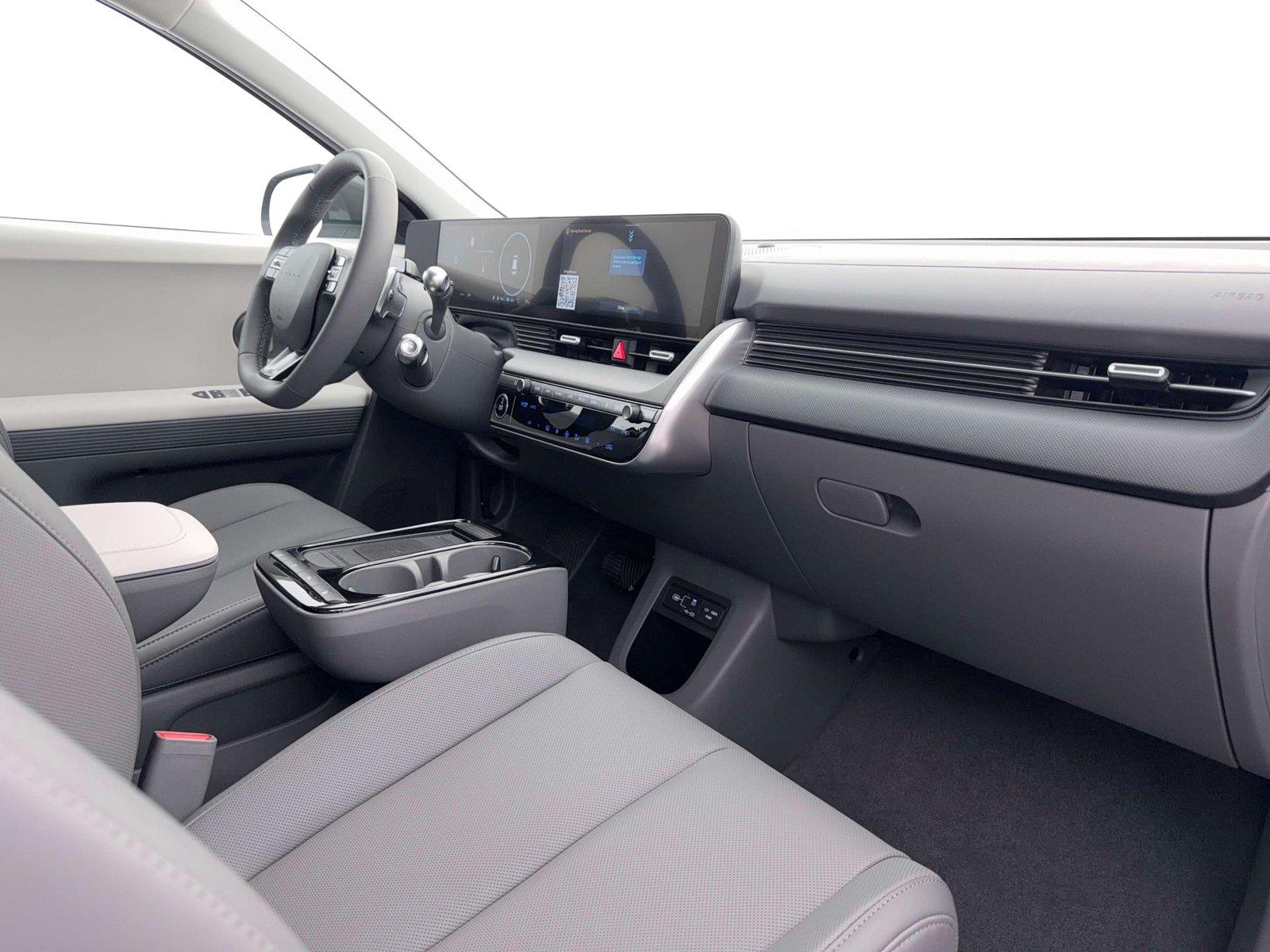 New 2026 Abyss Black Hyundai SEL image 15