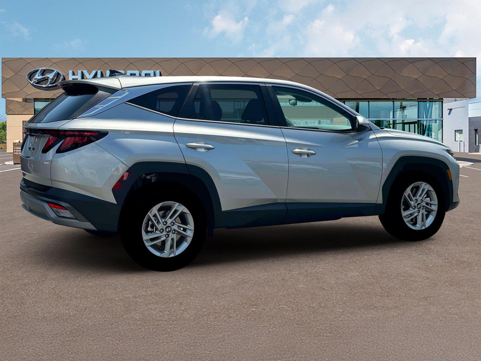 New 2026 Shimmering Silver Hyundai SE image 5