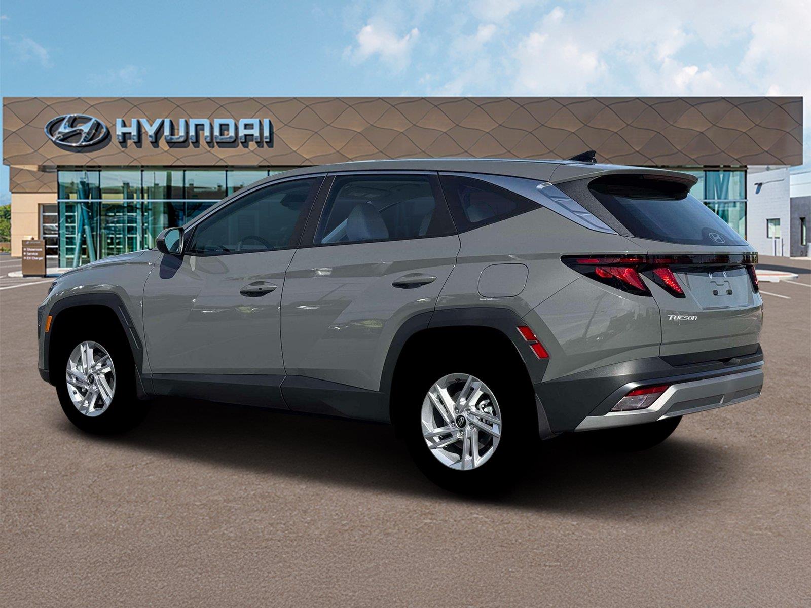 New 2026 Hampton Gray Hyundai SE image 4