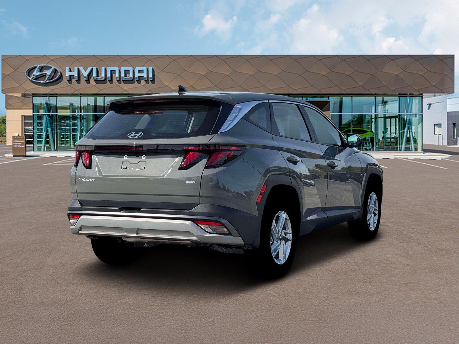 New 2026 Hampton Gray Hyundai SE image 7