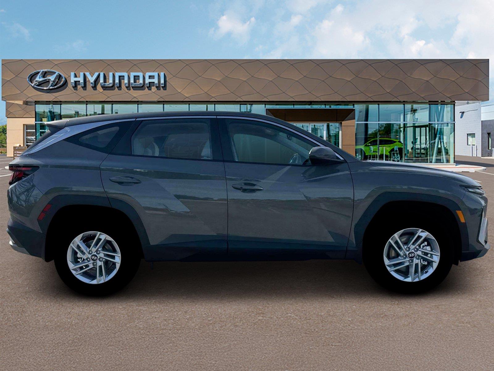 New 2026 Hampton Gray Hyundai SE image 9