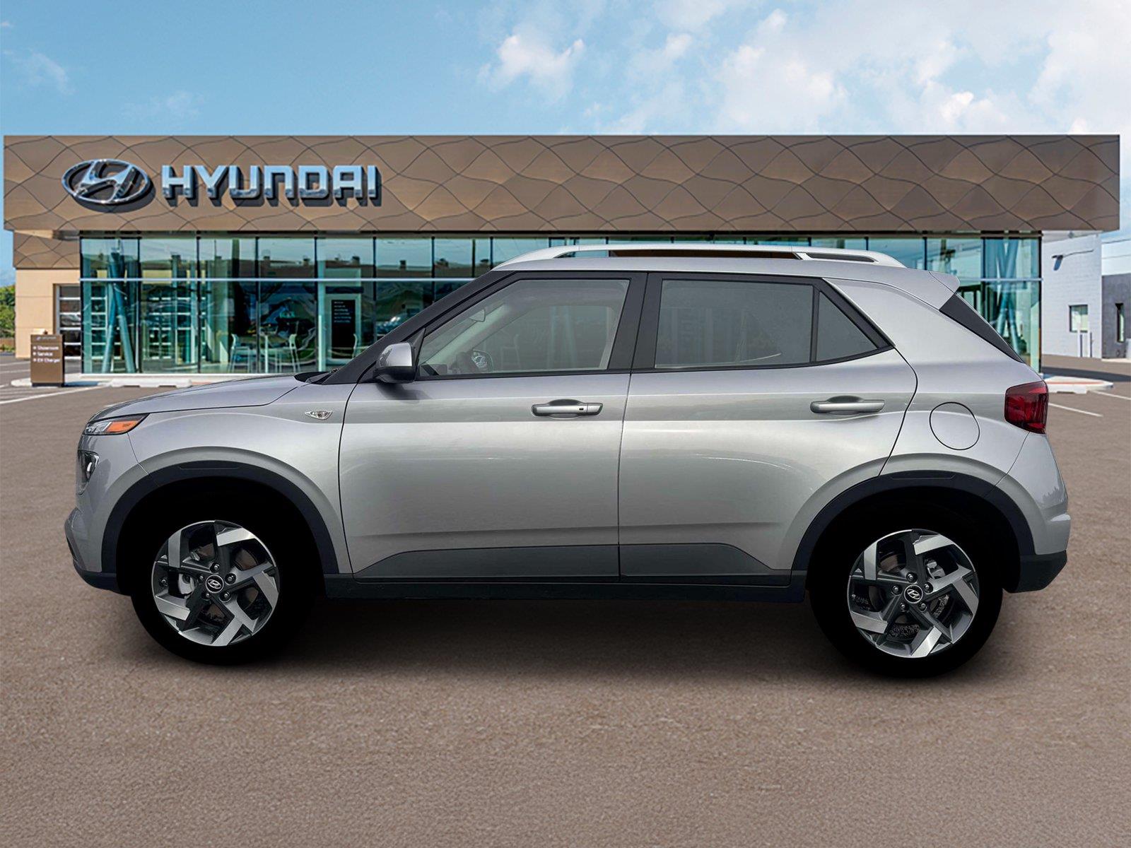 New 2026 Shimmering Silver Hyundai SEL image 3