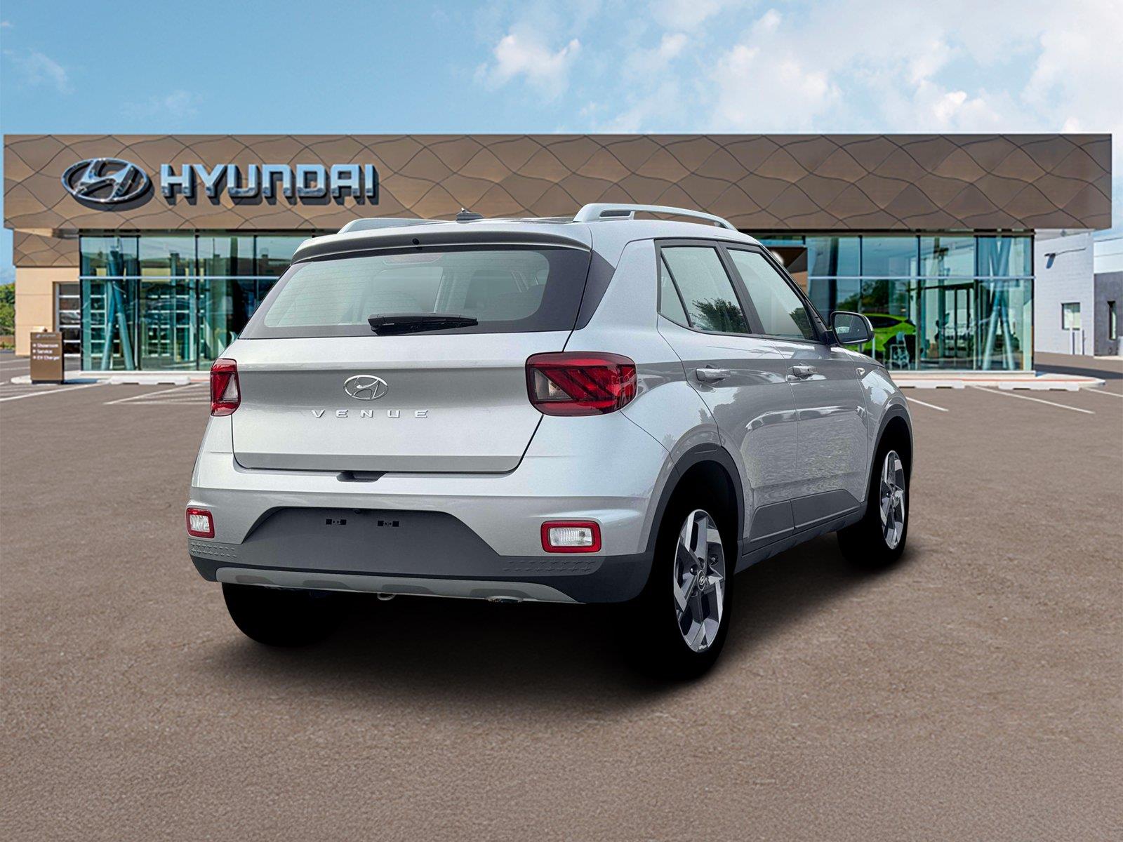New 2026 Shimmering Silver Hyundai SEL image 7