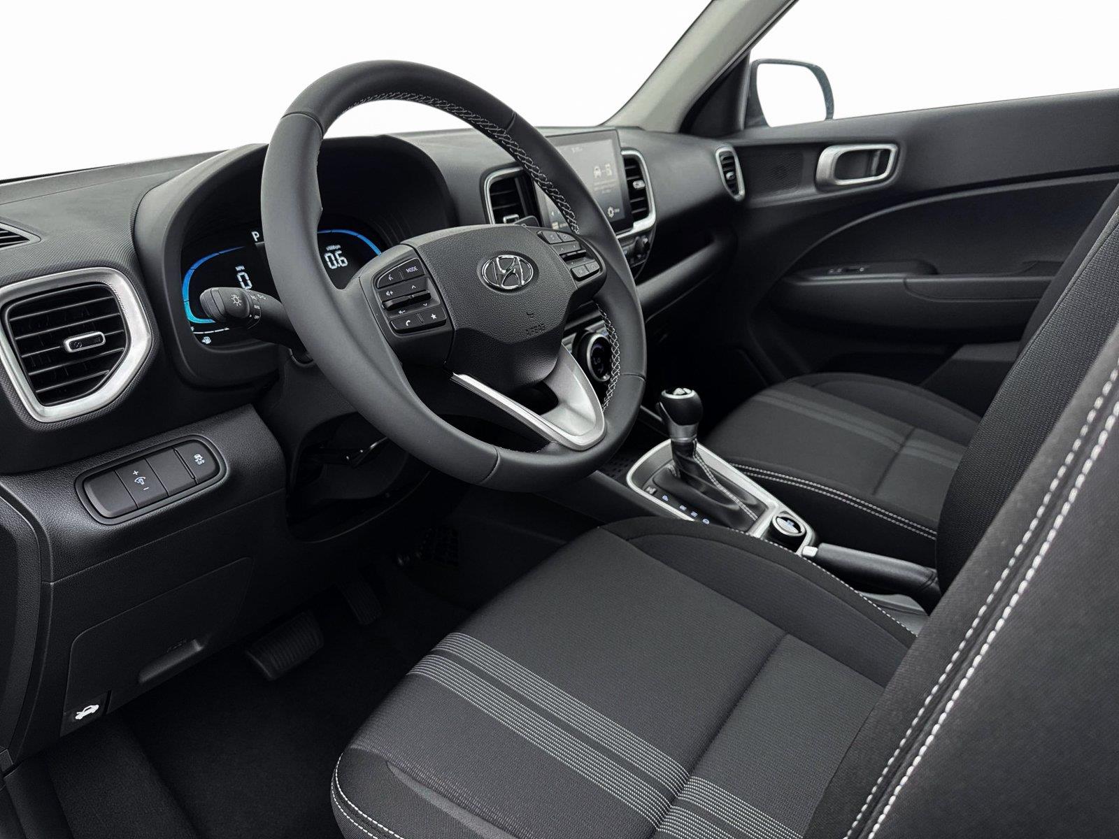 New 2026 Shimmering Silver Hyundai SEL image 14