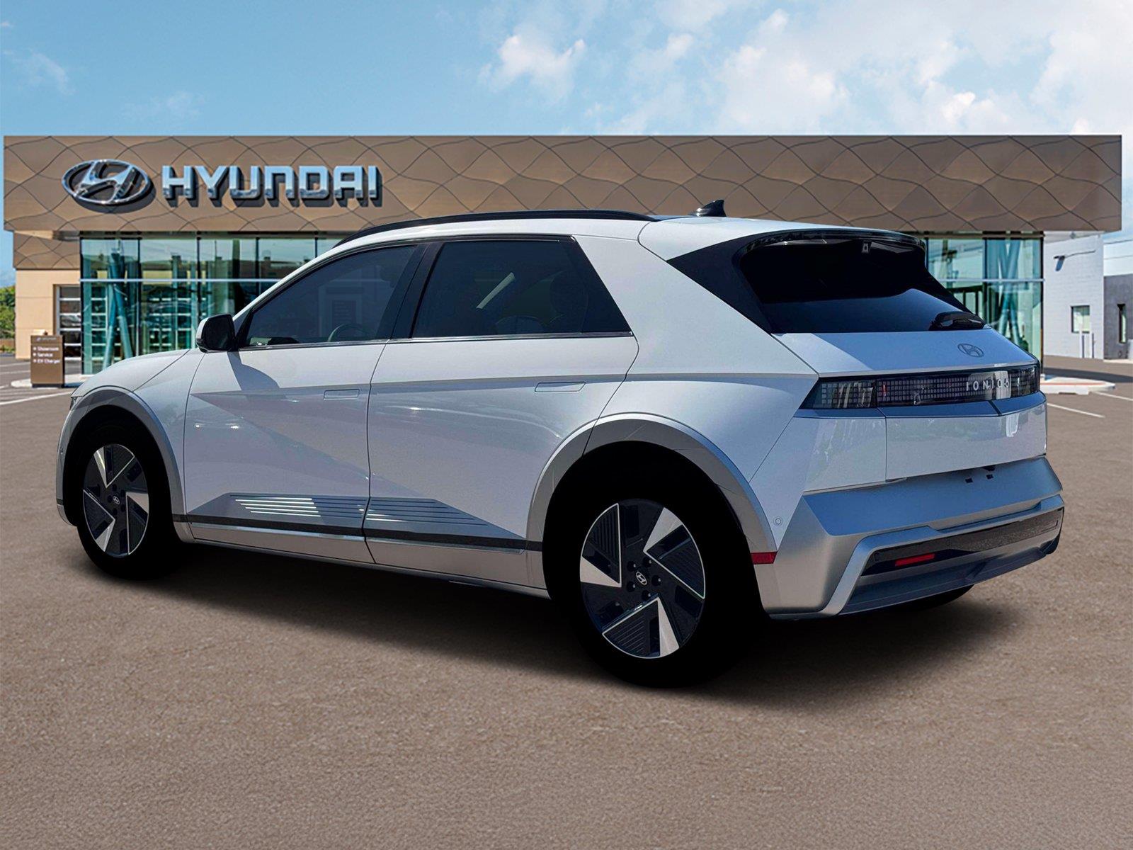 New 2026 Atlas White Hyundai Limited image 4