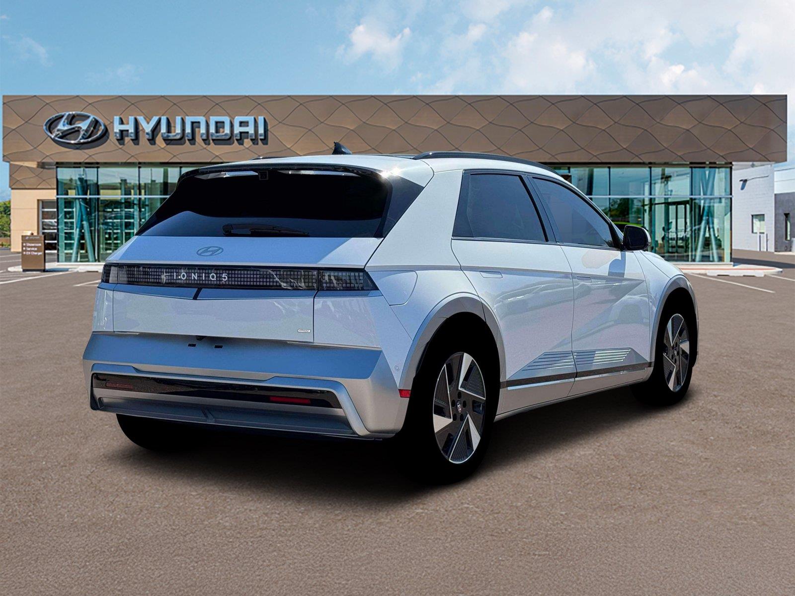 New 2026 Atlas White Hyundai Limited image 7