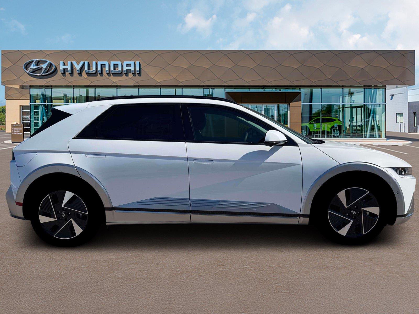 New 2026 Atlas White Hyundai Limited image 9
