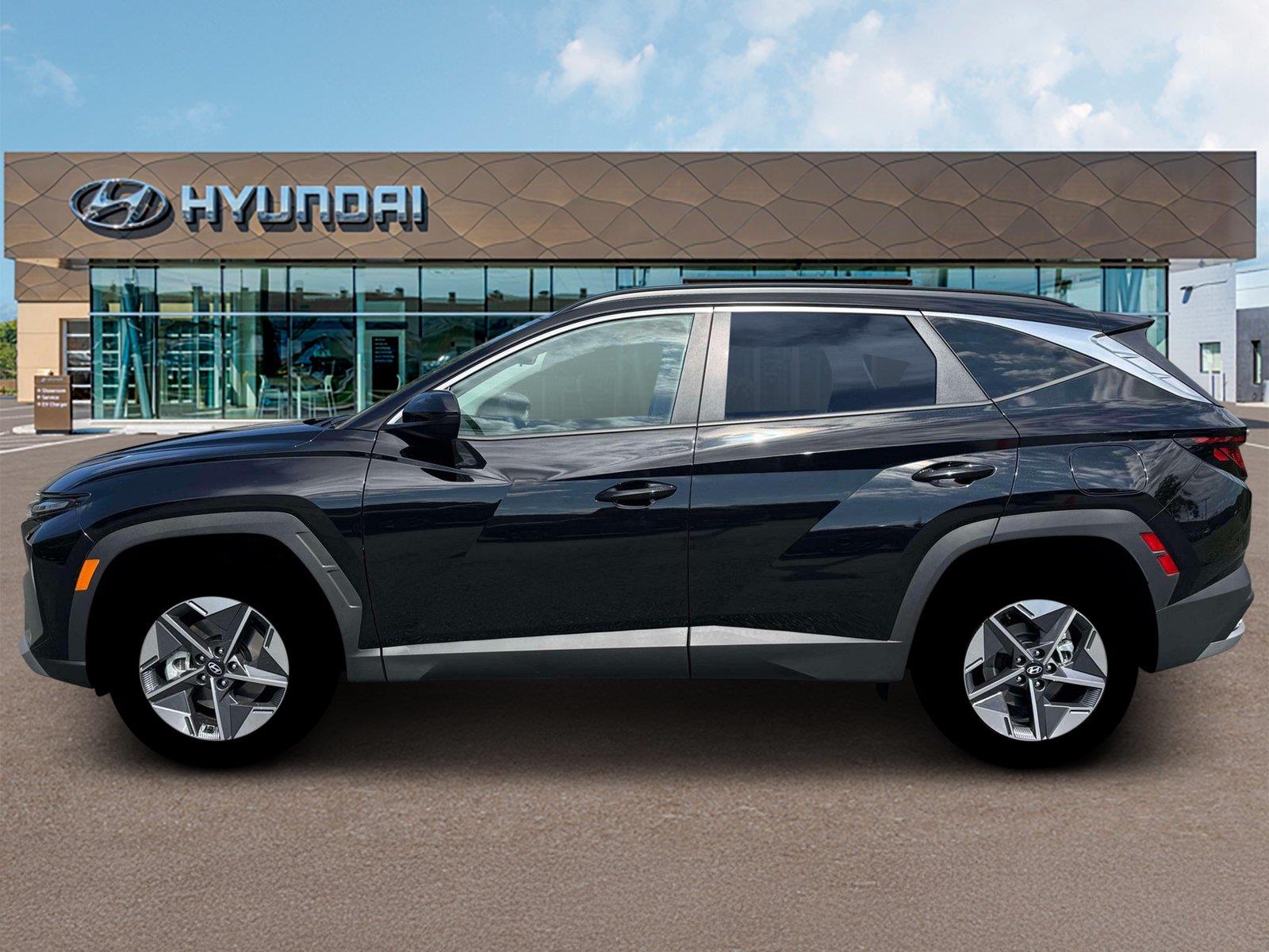 New 2026 Phantom Black Hyundai SEL image 3