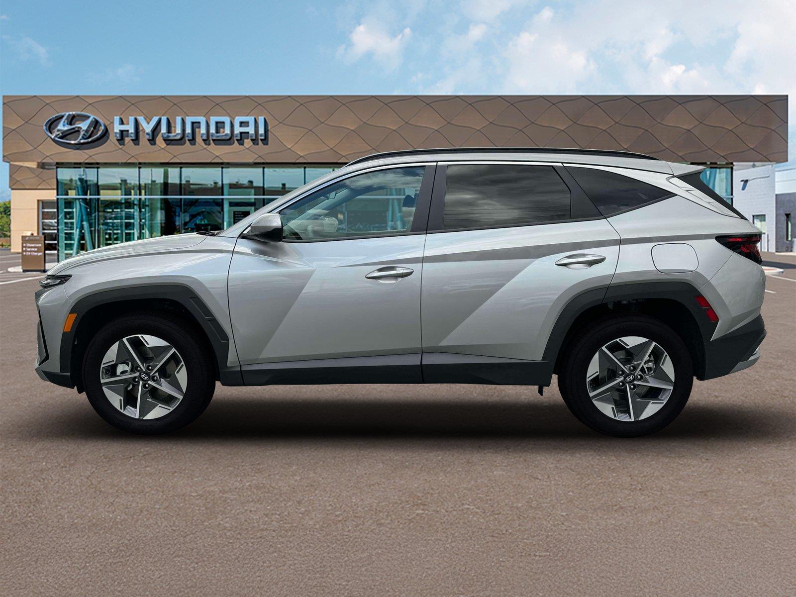 New 2026 Shimmering Silver Hyundai SEL image 3